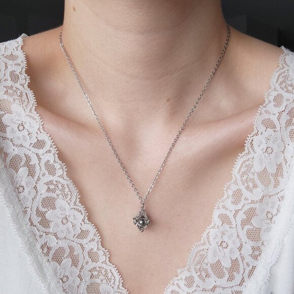 Gothic classic chain mail caged pearl silver necklace - Picture 3 of 9